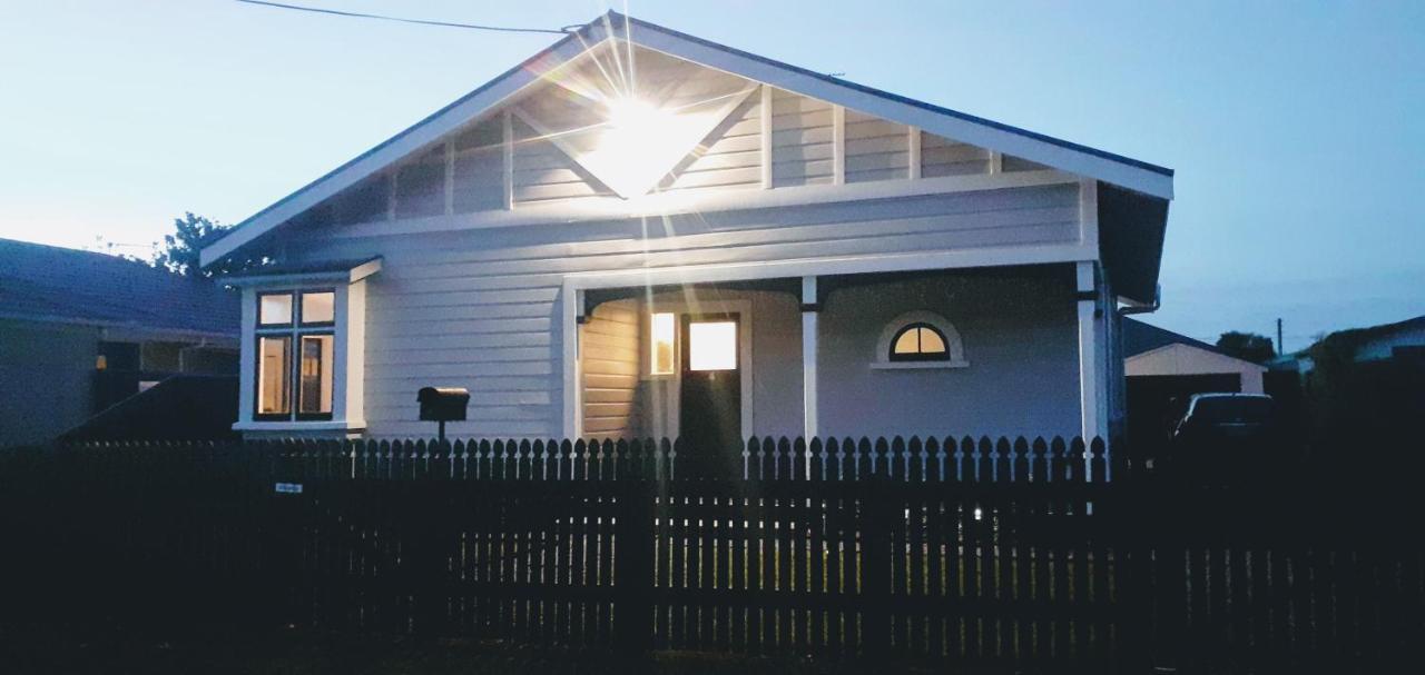 Te Waiharakeke Holiday Home Бленхайм Екстериор снимка
